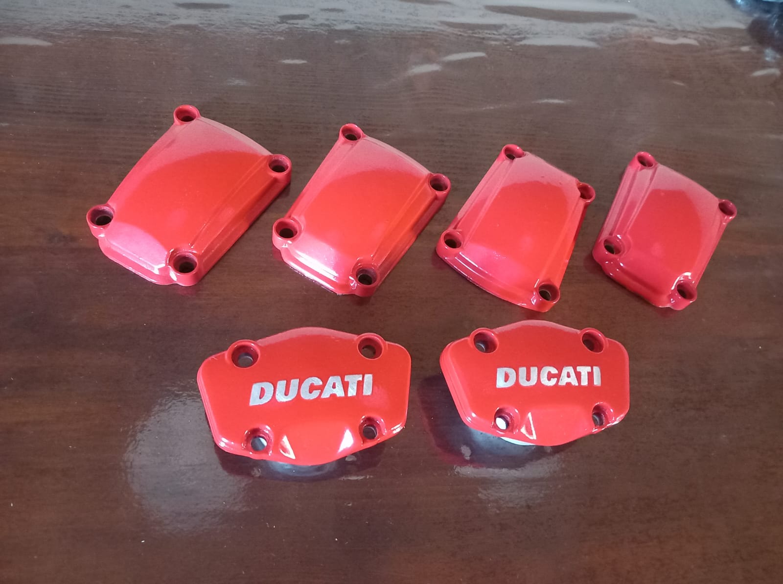 Coperchi ispezione teste sabbiate in rosso