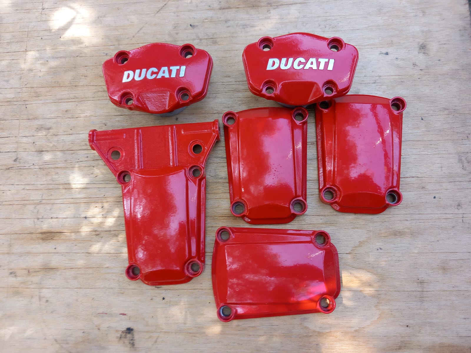 Coperchi ispezione teste sabbiate in rosso